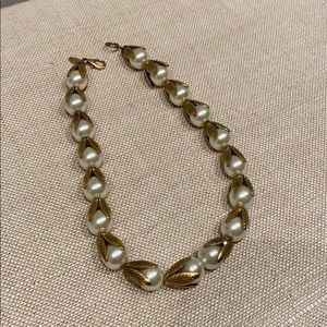Anthropologie pearl necklace
